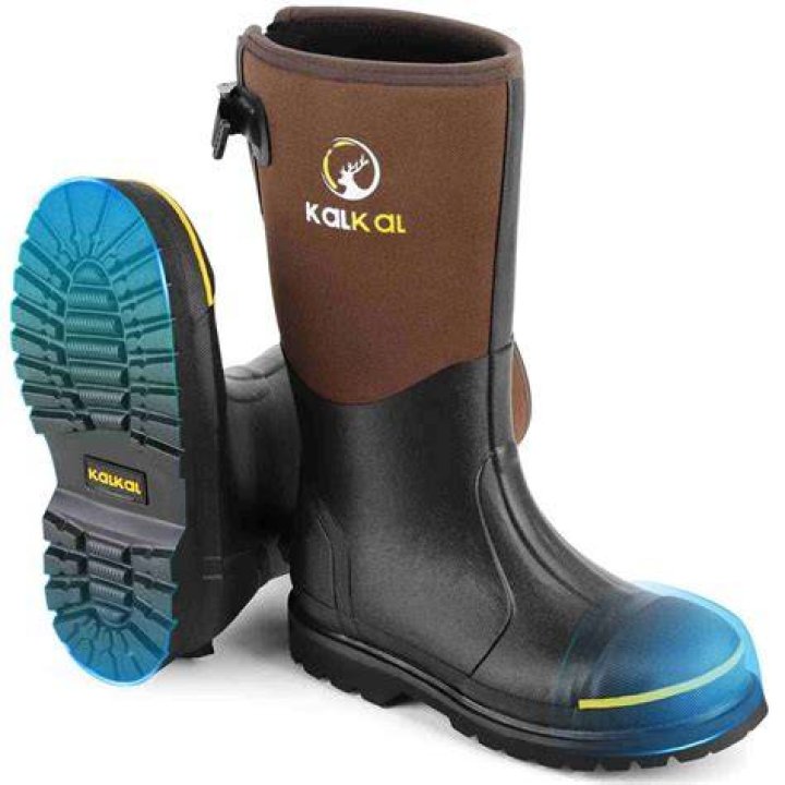Does Tractor Supply sell steel toe boots?