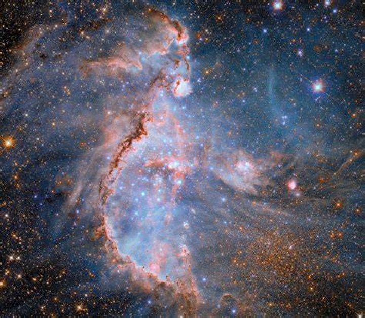 How do they take pictures of Nebula?