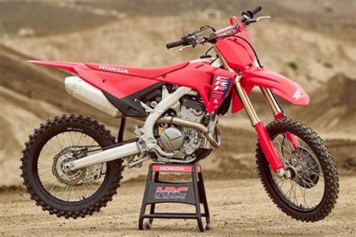 How many gears does a 2007 CRF250R have?
