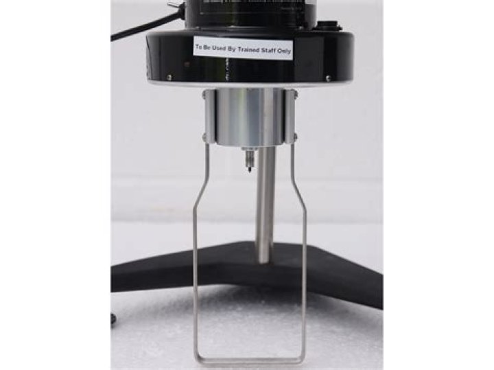 What are the precautions to be taken during viscosity test using orifice viscometer?
