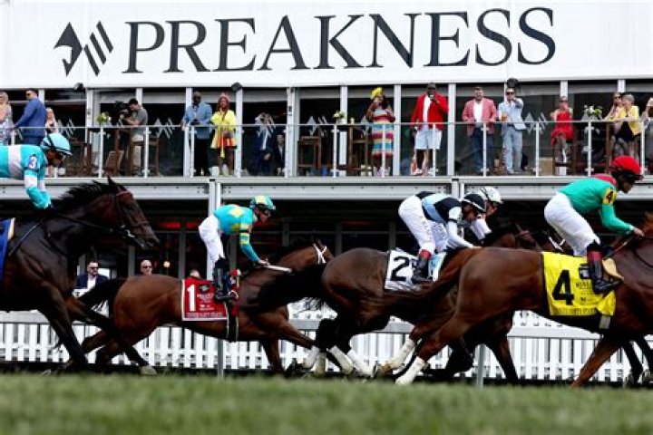 What time does the Preakness race go off?
