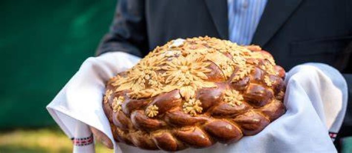 Where is Korovai bread from?